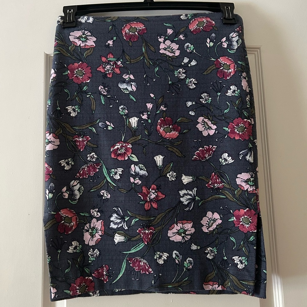 LOFT Floral Pencil Skirt